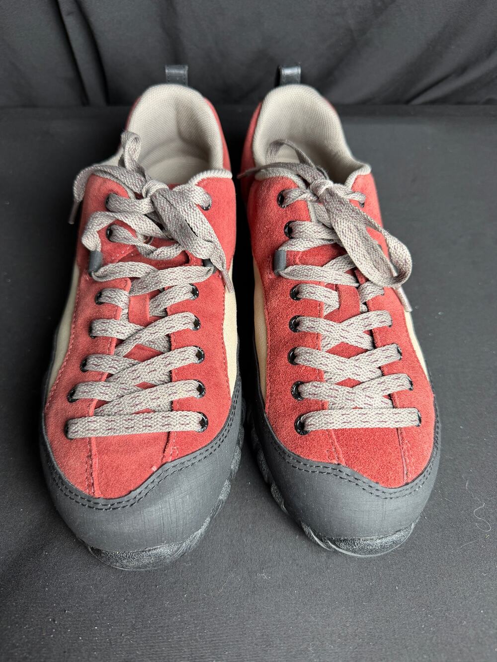 Teva Red Suede Hiking Shoes Trail Sneakers Approach Women US 10 EU 41